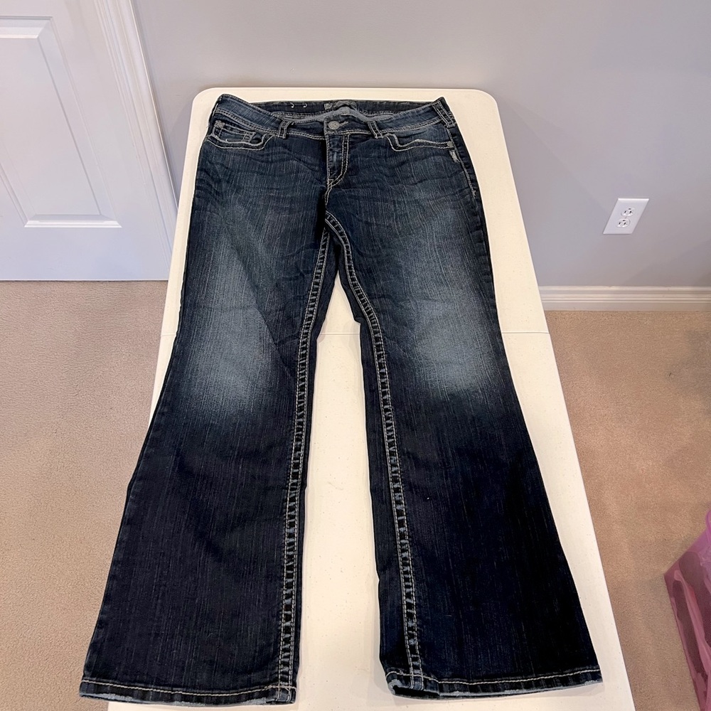 Silver Jeans Suki Surplus size 34x32 jeans